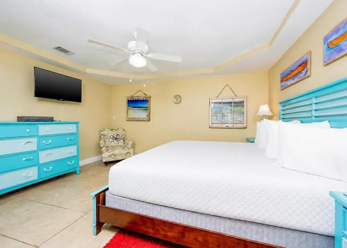 Apartment Surf & Racquet 801a